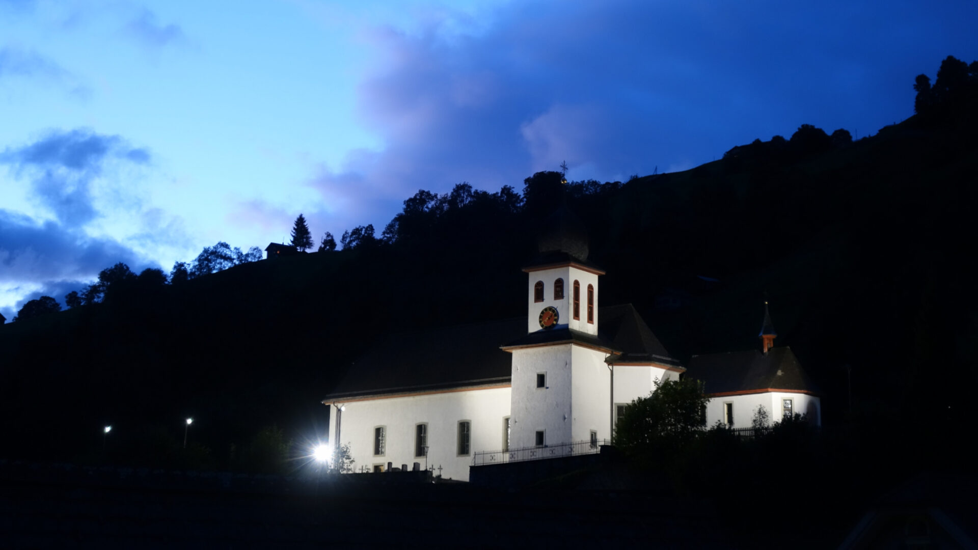Kirche bei nacht